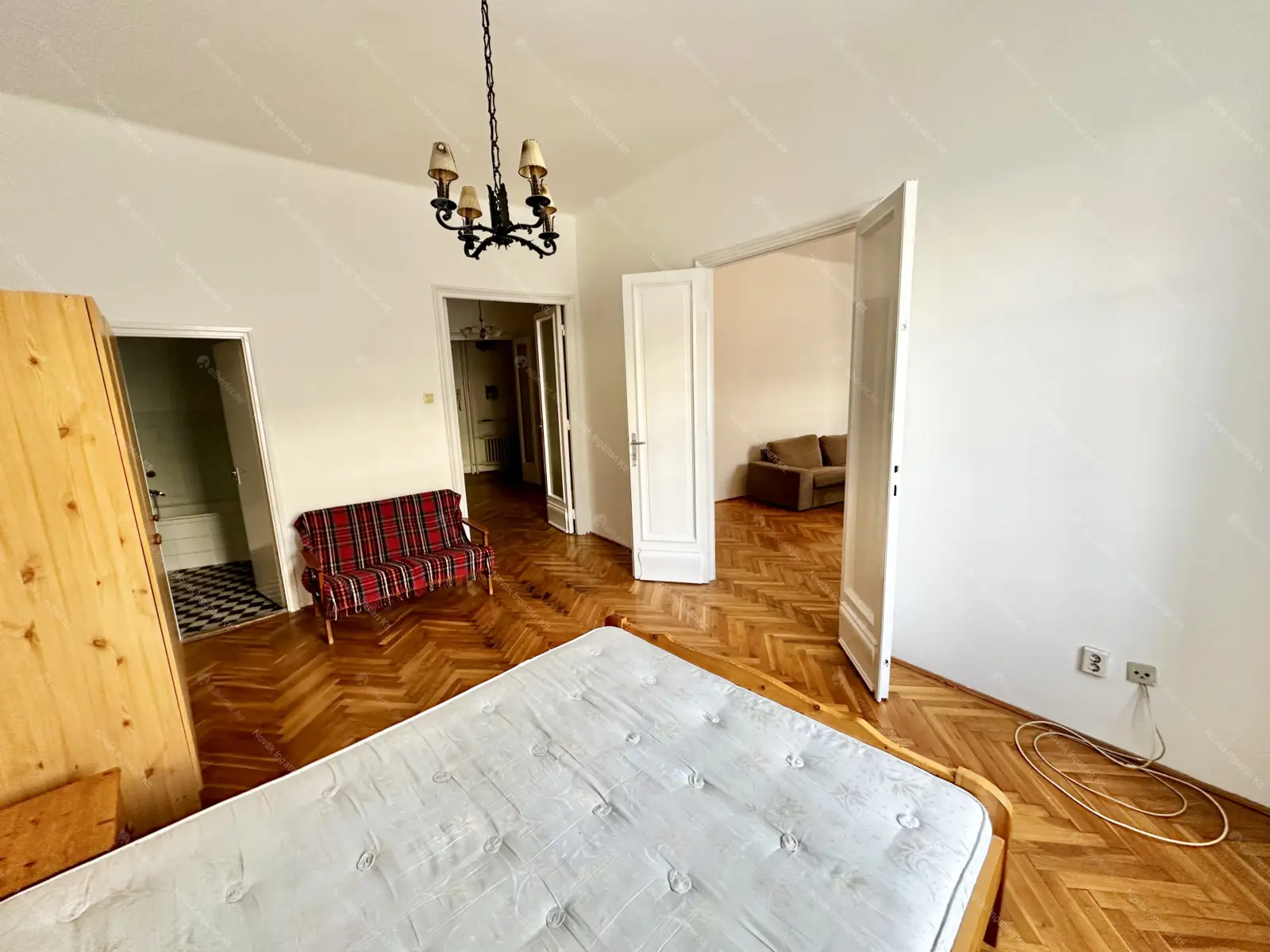 Kiadó albérlet 280000 Ft/hó áron: Budapest, VIII. kerület  Üllői út. Mérete: 90 nm, 3 szobás | Alberlet.hu - 6673177