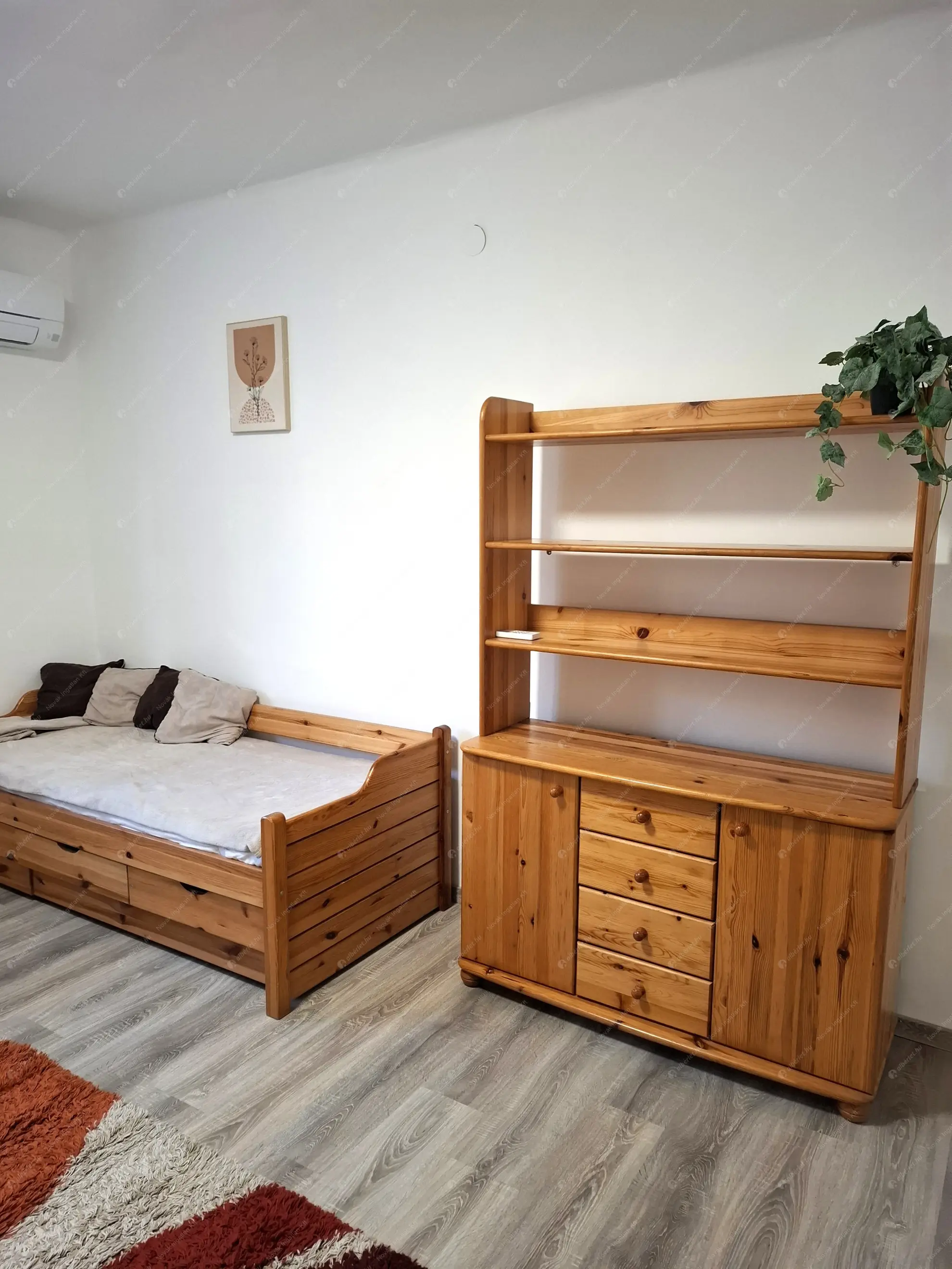 Kiadó albérlet 180000 Ft/hó áron: Budapest, VIII. kerület  uzsoki . Mérete: 24 nm, 1 szobás | Alberlet.hu - 6577950