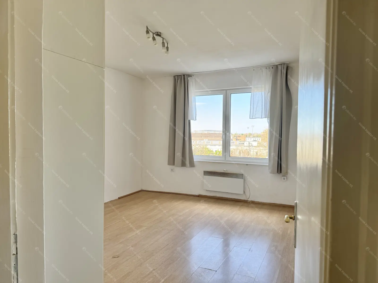 Kiadó albérlet 160000 Ft/hó áron: Budapest, VIII. kerület  Vajda Péter utca. Mérete: 30 nm, 1 szobás | Alberlet.hu - 6695491