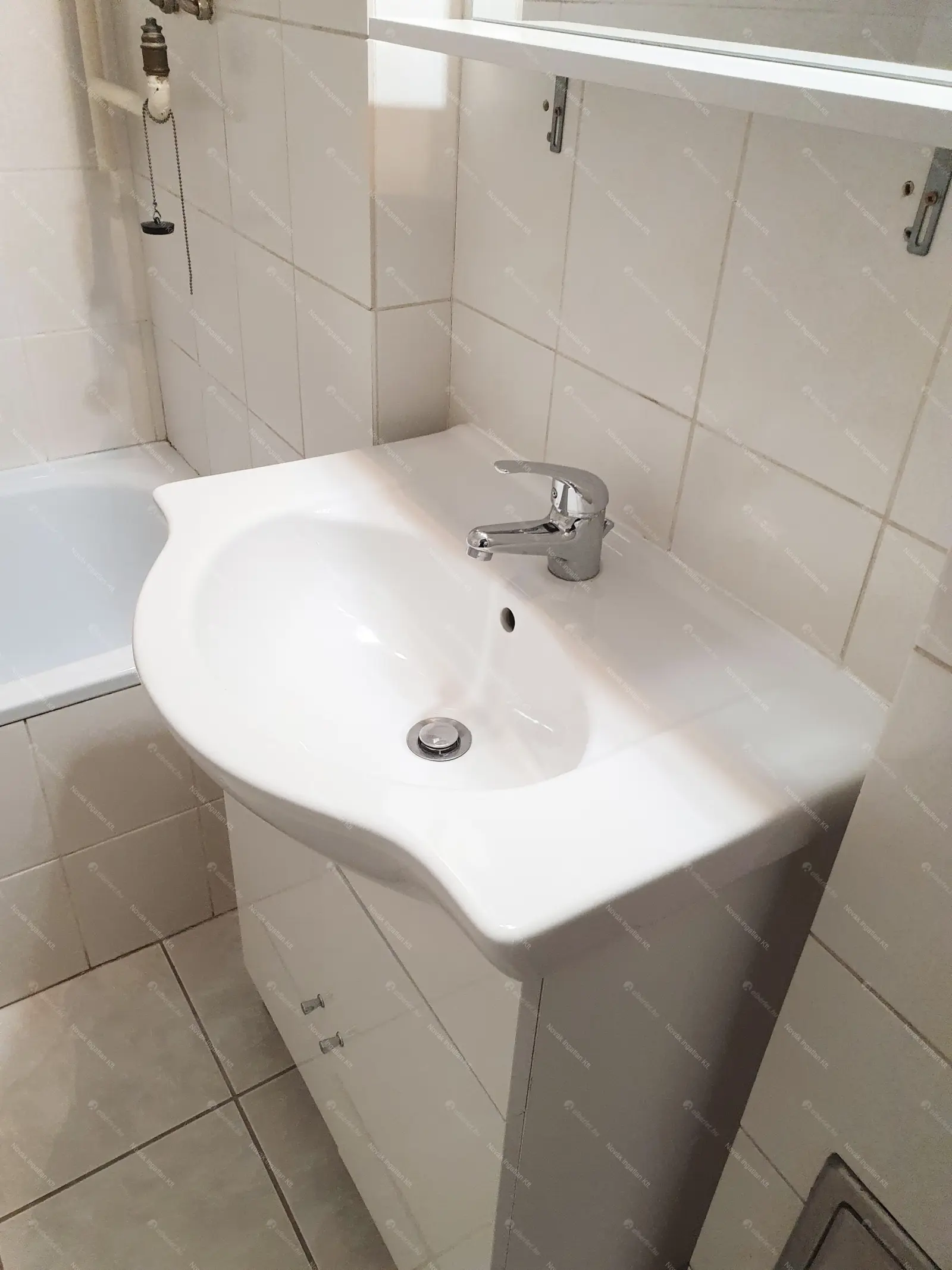 Kiadó albérlet 160000 Ft/hó áron: Budapest, VIII. kerület  Vajda Péter utca. Mérete: 30 nm, 1 szobás | Alberlet.hu - 6695492