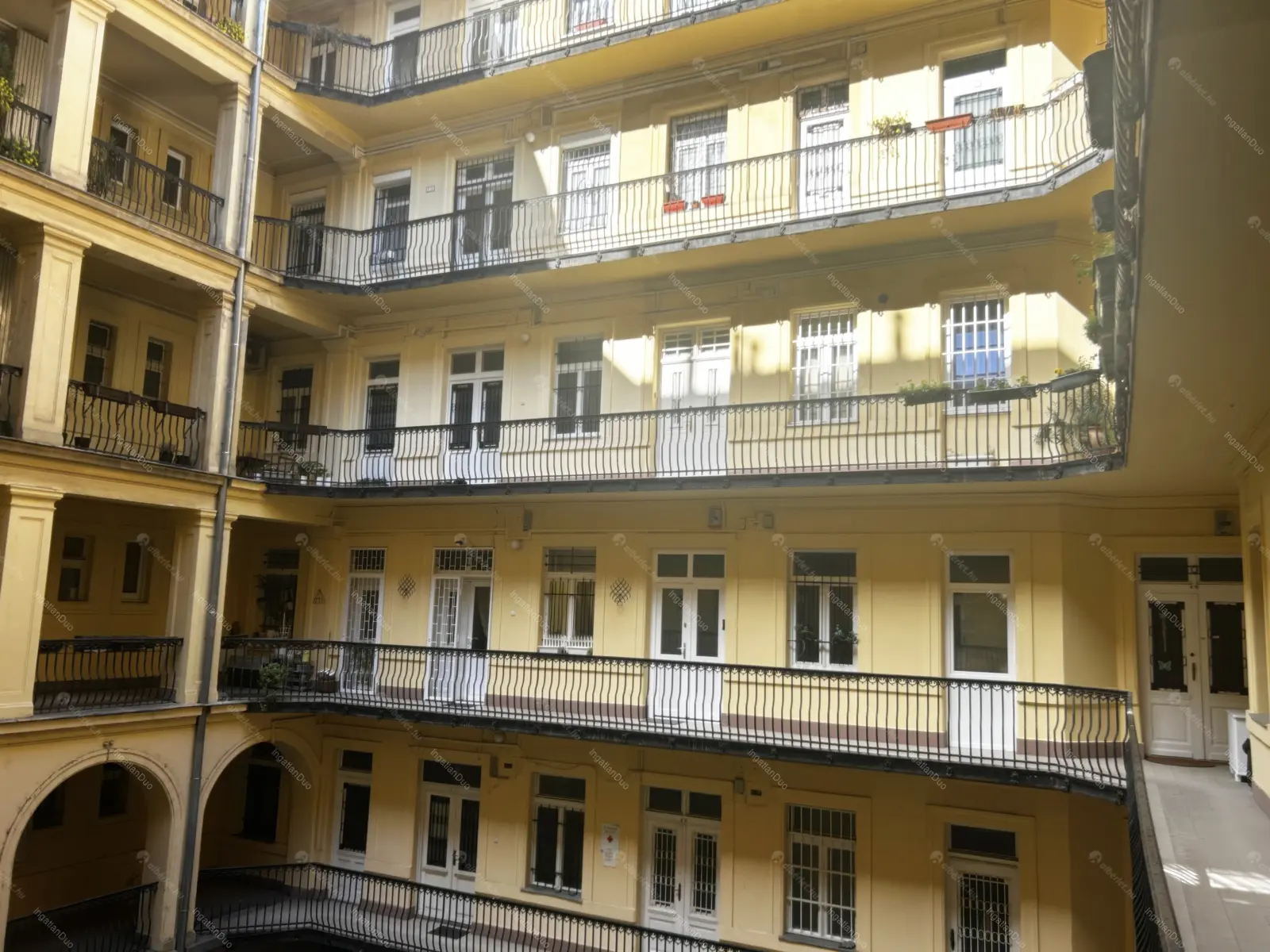 Kiadó albérlet 230000 Ft/hó áron: Budapest, VIII. kerület  Vajda Péter utca. Mérete: 45 nm, 1 szobás | Alberlet.hu - 6695232