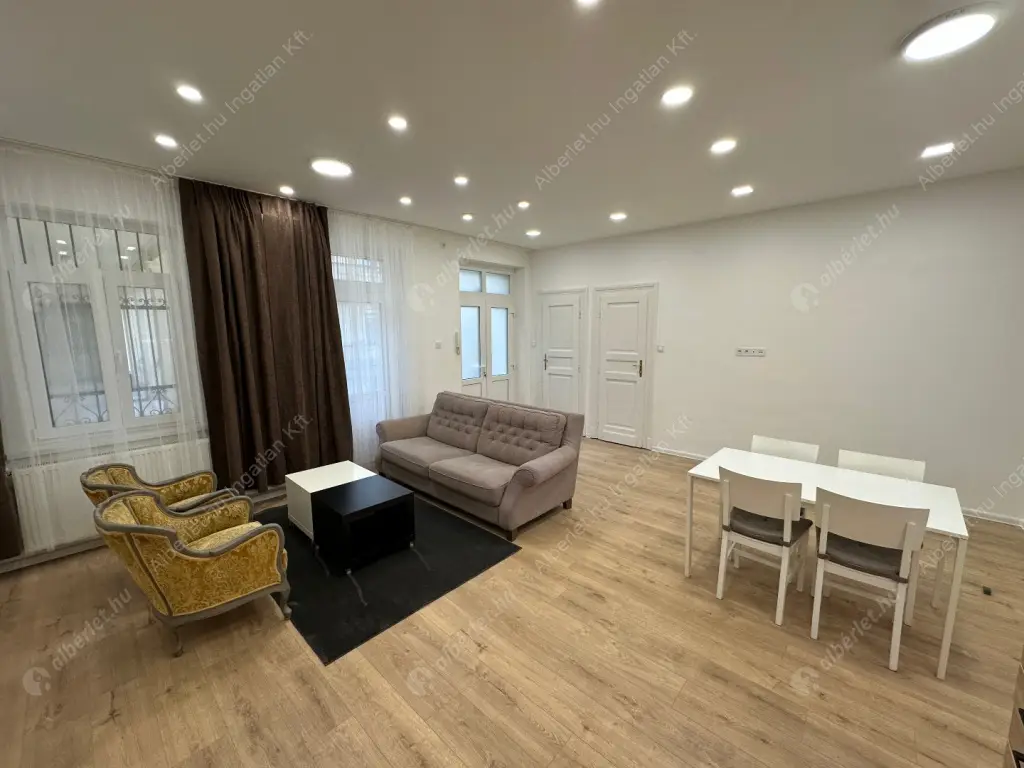 Kiadó albérlet 350000 Ft/hó áron: Budapest, VIII. kerület  Vajda Péter utca. Mérete: 94 nm, 3 szobás | Alberlet.hu - 6590286