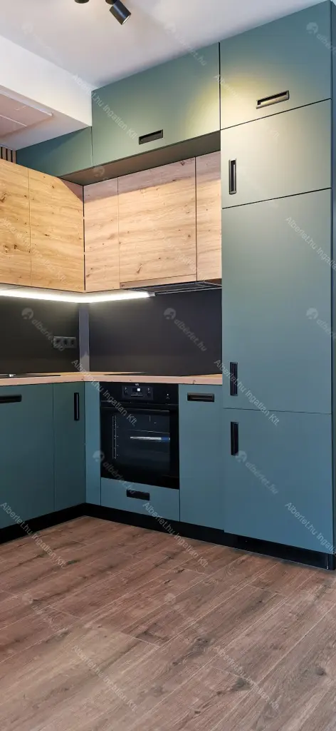 Kiadó albérlet 300000 Ft/hó áron: Budapest, VIII. kerület  Vajdahunyad utca. Mérete: 39 nm, 2 szobás | Alberlet.hu - 6642292