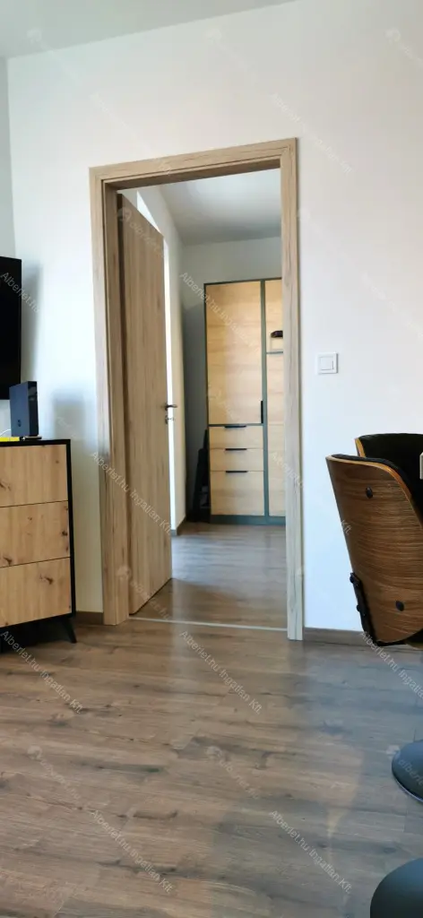 Kiadó albérlet 300000 Ft/hó áron: Budapest, VIII. kerület  Vajdahunyad utca. Mérete: 39 nm, 2 szobás | Alberlet.hu - 6642294