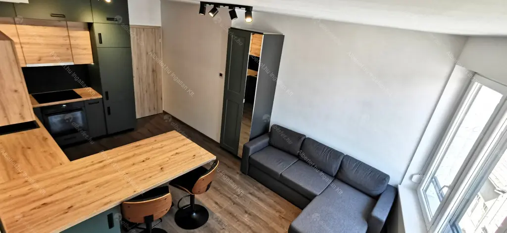 Kiadó albérlet 300000 Ft/hó áron: Budapest, VIII. kerület  Vajdahunyad utca. Mérete: 39 nm, 2 szobás | Alberlet.hu - 6643831