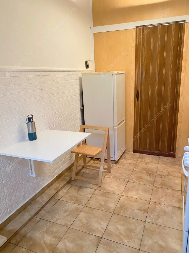 Kiadó albérlet 260000 Ft/hó áron: Budapest, VIII. kerület  Vas utca. Mérete: 26 nm, 1 szobás | Alberlet.hu - 6515996