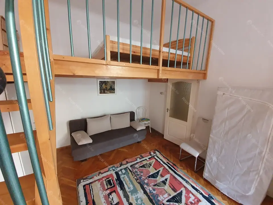 Kiadó albérlet 190000 Ft/hó áron: Budapest, VIII. kerület  Vas utca. Mérete: 34 nm, 1 szobás | Alberlet.hu - 5394189