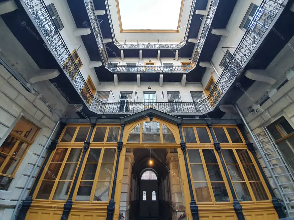 Kiadó albérlet 190000 Ft/hó áron: Budapest, VIII. kerület  Vas utca. Mérete: 34 nm, 1 szobás | Alberlet.hu - 5394194