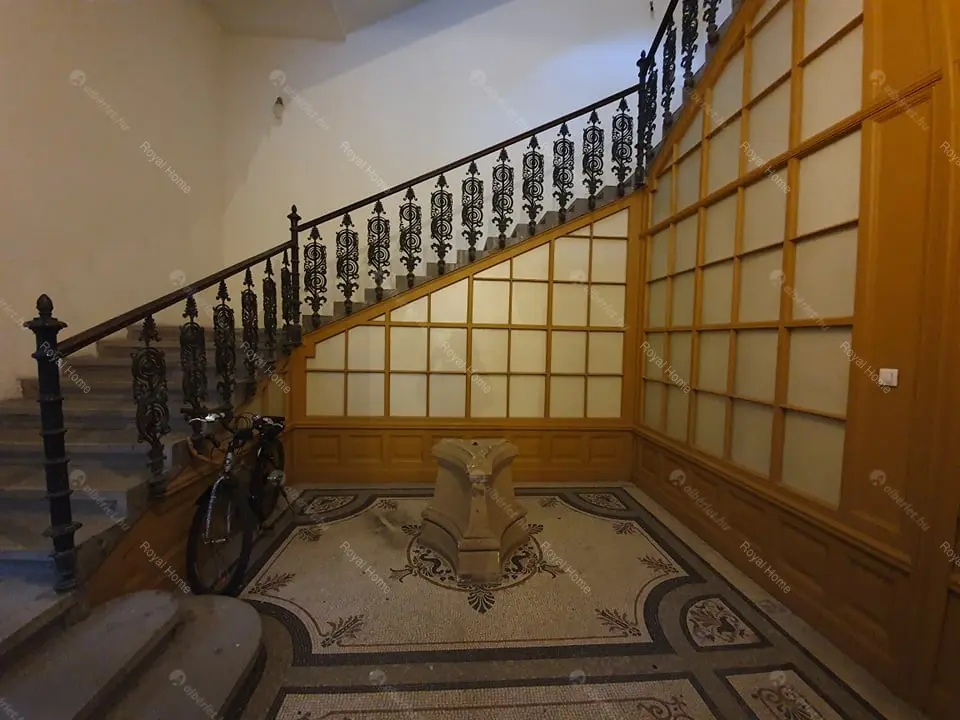 Kiadó albérlet 190000 Ft/hó áron: Budapest, VIII. kerület  Vas utca. Mérete: 34 nm, 1 szobás | Alberlet.hu - 5394196