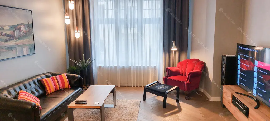 Kiadó albérlet 350000 Ft/hó áron: Budapest, VIII. kerület  Vas utca. Mérete: 74 nm, 2 szobás | Alberlet.hu - 6707619