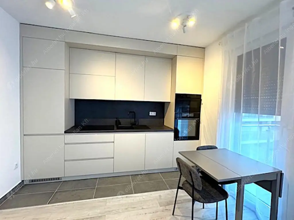 Kiadó albérlet 240000 Ft/hó áron: Budapest, VIII. kerület  Víg utca. Mérete: 32 nm, 1 szobás | Alberlet.hu - 6558607