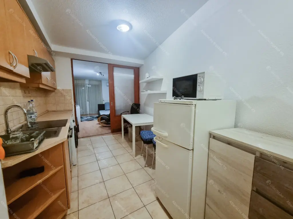 Kiadó albérlet 220000 Ft/hó áron: Budapest, VIII. kerület  Víg utca. Mérete: 52 nm, 1 szobás | Alberlet.hu - 6648099