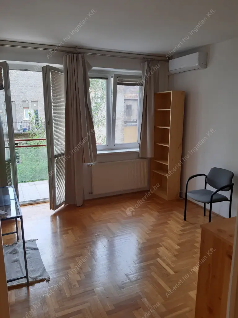 Kiadó albérlet 260000 Ft/hó áron: Budapest, VIII. kerület  Víg utca. Mérete: 55 nm, 2 szobás | Alberlet.hu - 6581339