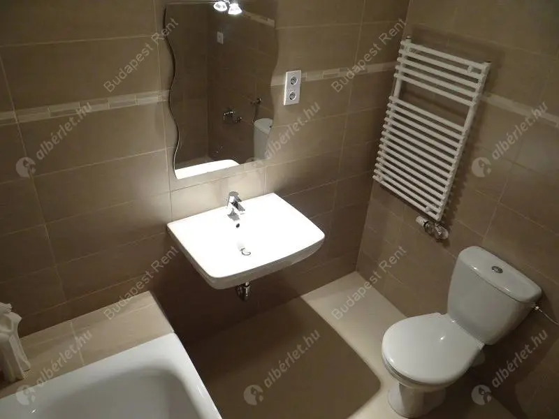 Kiadó albérlet 360000 Ft/hó áron: Budapest, VIII. kerület  Víg utca. Mérete: 75 nm, 3 szobás | Alberlet.hu - 6038591