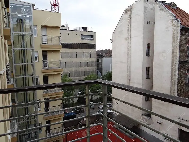 Kiadó albérlet 360000 Ft/hó áron: Budapest, VIII. kerület  Víg utca. Mérete: 75 nm, 3 szobás | Alberlet.hu - 6038593