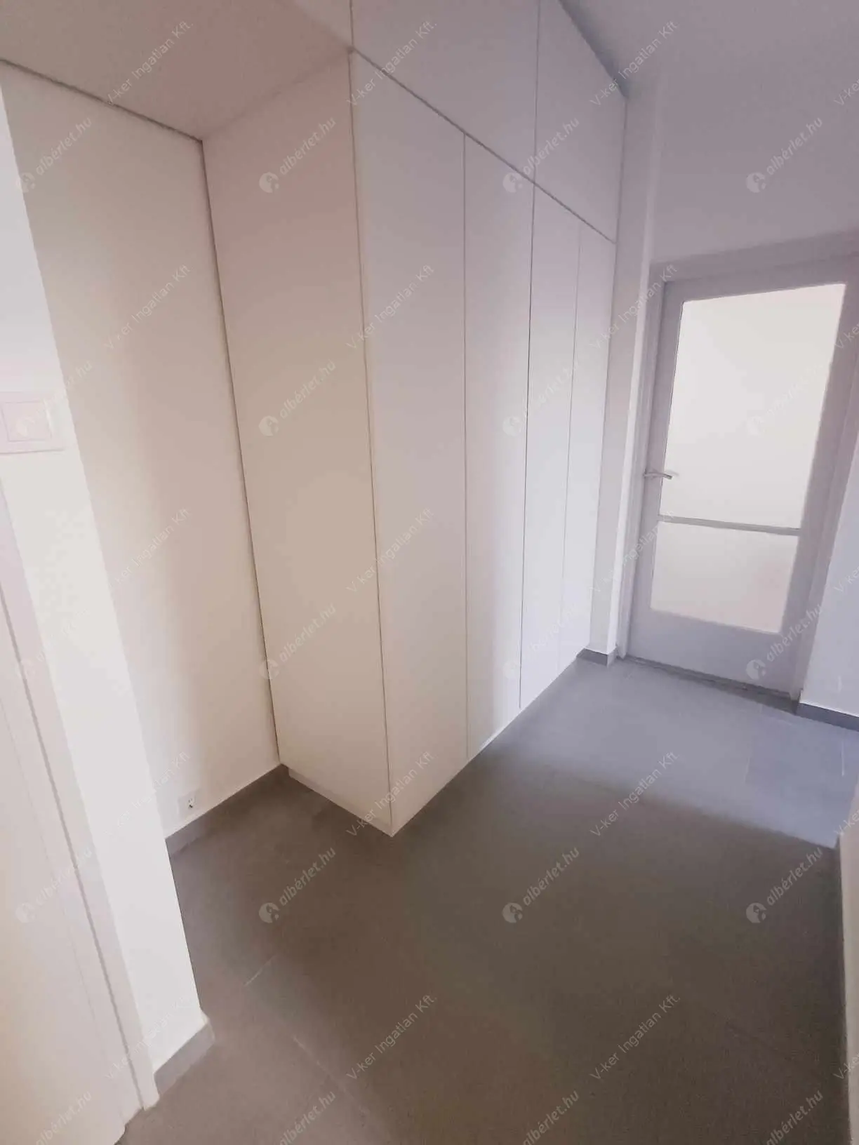 Kiadó albérlet 200000 Ft/hó áron: Budapest, X. kerület  Bebek út. Mérete: 54 nm, 2 szobás | Alberlet.hu - 6169713