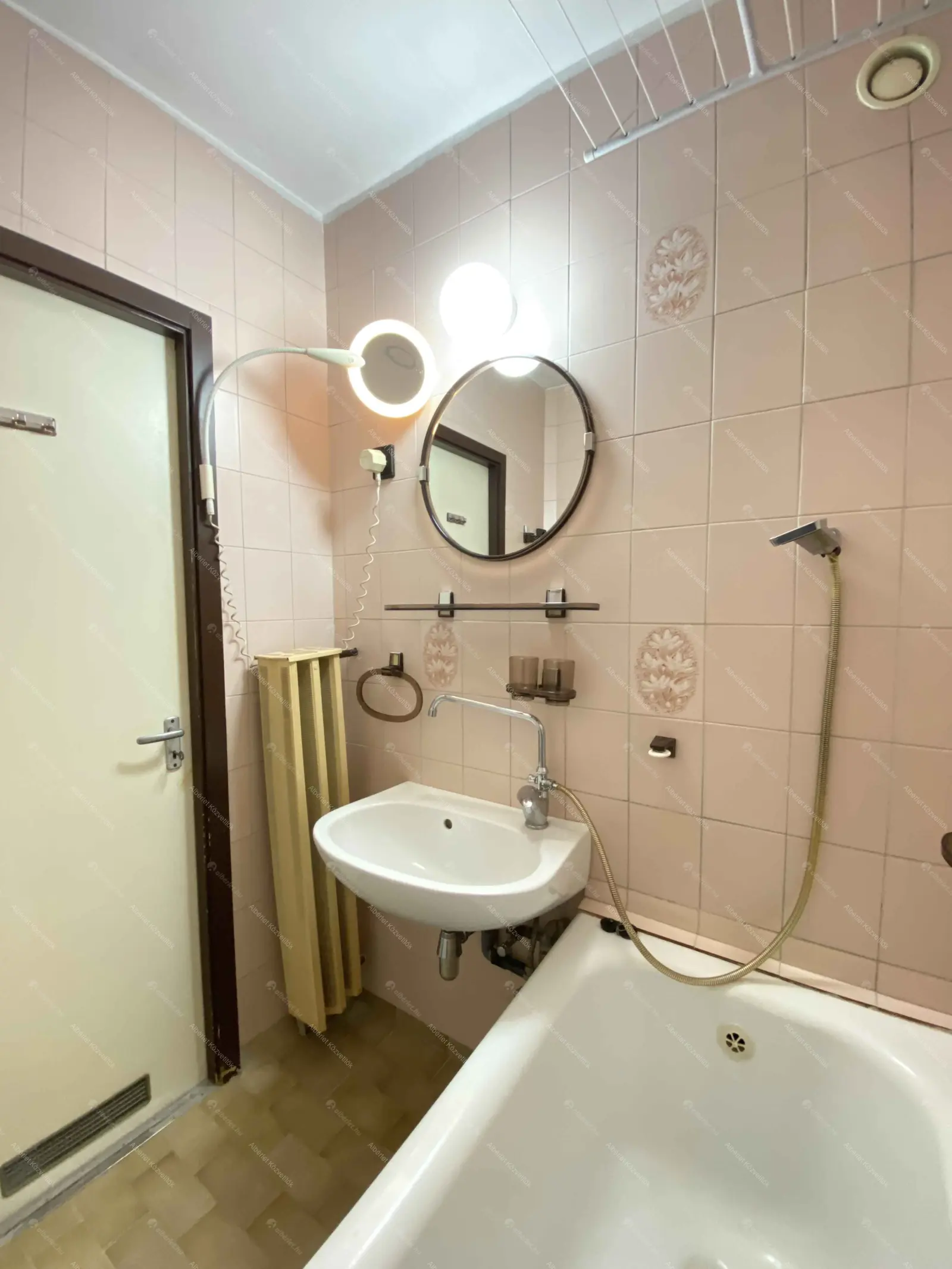 Kiadó albérlet 150000 Ft/hó áron: Budapest, X. kerület  Farkasalma utca. Mérete: 62 nm, 2 szobás | Alberlet.hu - 6659600