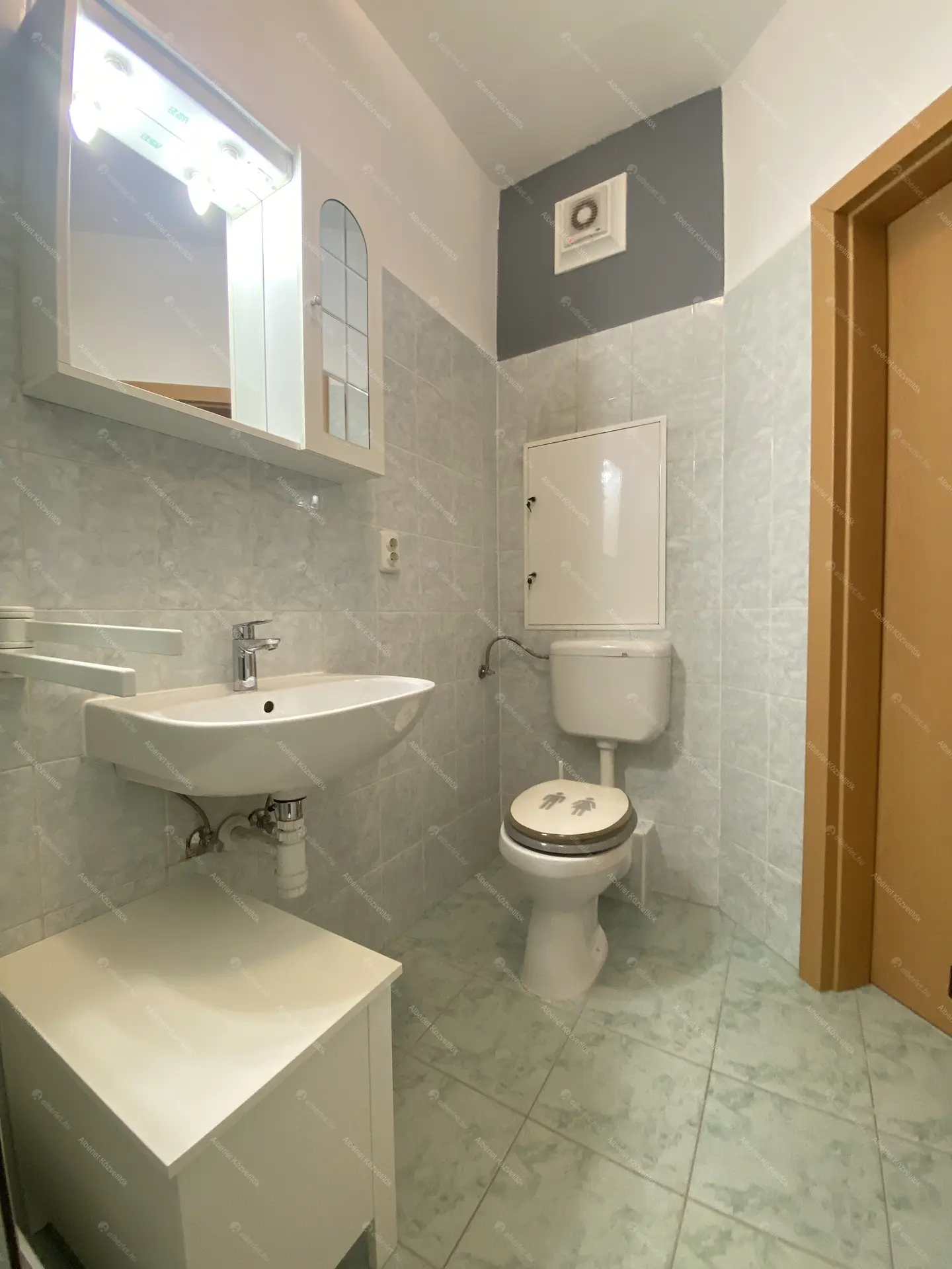 Kiadó albérlet 200000 Ft/hó áron: Budapest, X. kerület  Gergely utca. Mérete: 34 nm, 1 szobás | Alberlet.hu - 6052903