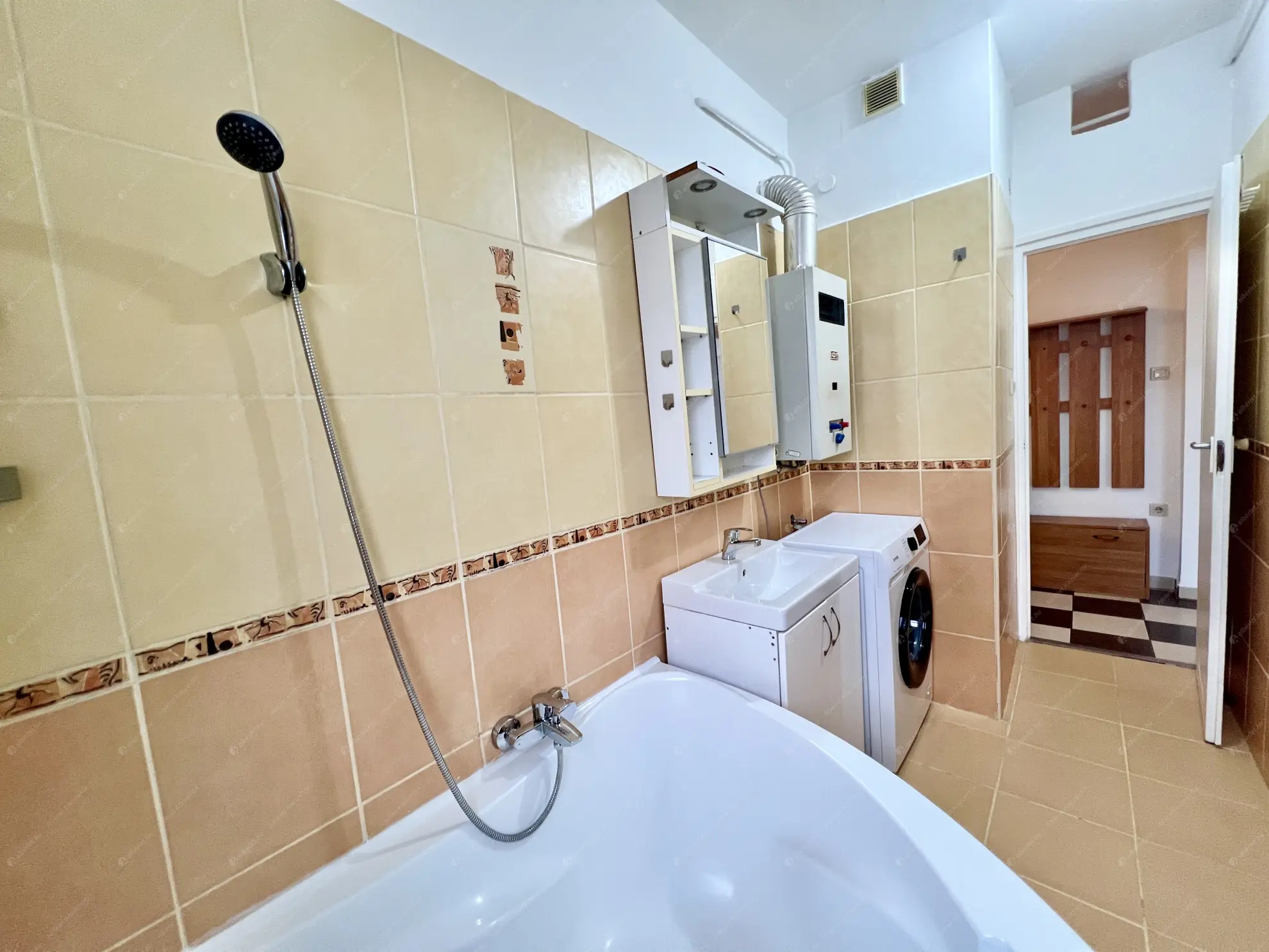 Kiadó albérlet 175000 Ft/hó áron: Budapest, X. kerület  Harmat utca. Mérete: 49 nm, 2 szobás | Alberlet.hu - 6639673