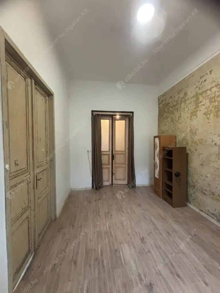 Kiadó albérlet 270000 Ft/hó áron: Budapest, X. kerület  Hölgy utca. Mérete: 82 nm, 3 szobás | Alberlet.hu - 6595672