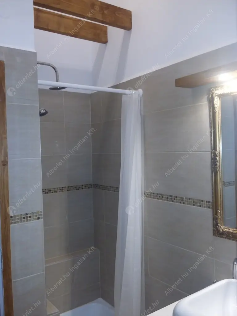 Kiadó albérlet 270000 Ft/hó áron: Budapest, X. kerület  Hölgy utca. Mérete: 82 nm, 3 szobás | Alberlet.hu - 6595683