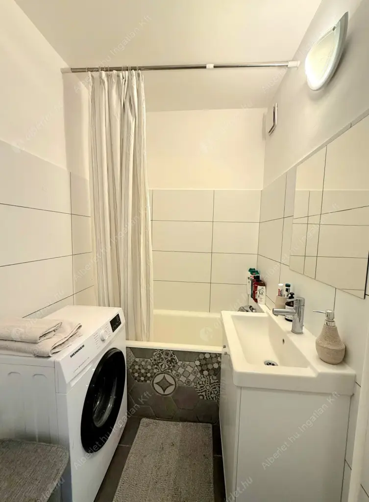 Kiadó albérlet 300000 Ft/hó áron: Budapest, X. kerület  Kápolna utca. Mérete: 68 nm, 3 szobás | Alberlet.hu - 6600065