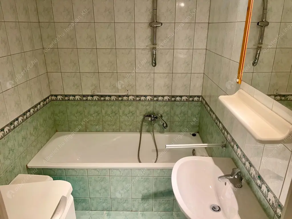 Kiadó albérlet 200000 Ft/hó áron: Budapest, X. kerület  Kőbányai út. Mérete: 46 nm, 1 szobás | Alberlet.hu - 6588121