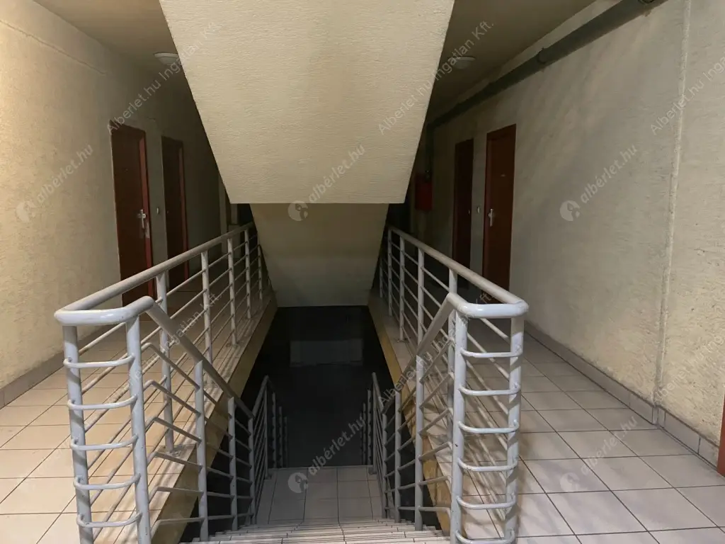 Kiadó albérlet 200000 Ft/hó áron: Budapest, X. kerület  Kőbányai út. Mérete: 46 nm, 1 szobás | Alberlet.hu - 6615872