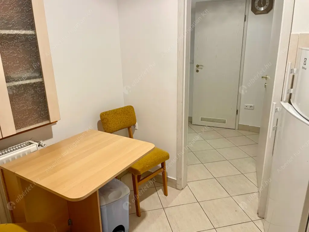 Kiadó albérlet 200000 Ft/hó áron: Budapest, X. kerület  Kőbányai út. Mérete: 46 nm, 1 szobás | Alberlet.hu - 6625813