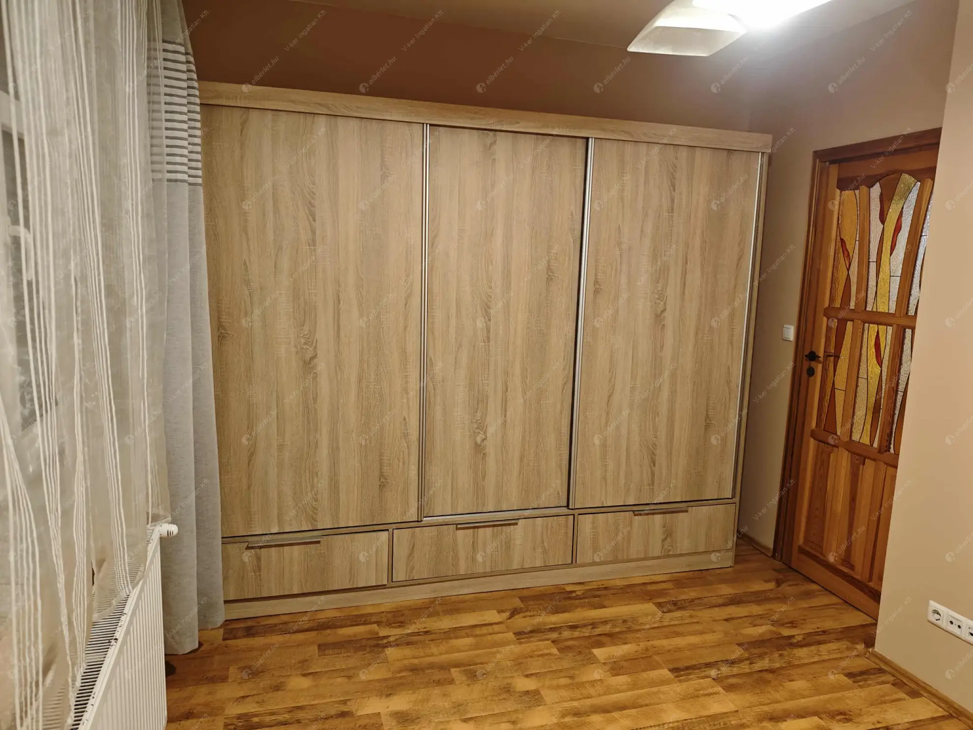 Kiadó albérlet 220000 Ft/hó áron: Budapest, X. kerület  Lámpagyár utca. Mérete: 65 nm, 3 szobás | Alberlet.hu - 6586424