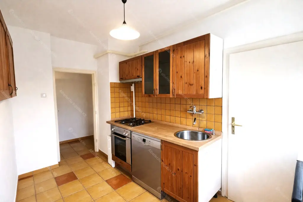 Kiadó albérlet 220000 Ft/hó áron: Budapest, X. kerület  Maglódi út. Mérete: 51 nm, 2 szobás | Alberlet.hu - 6700869