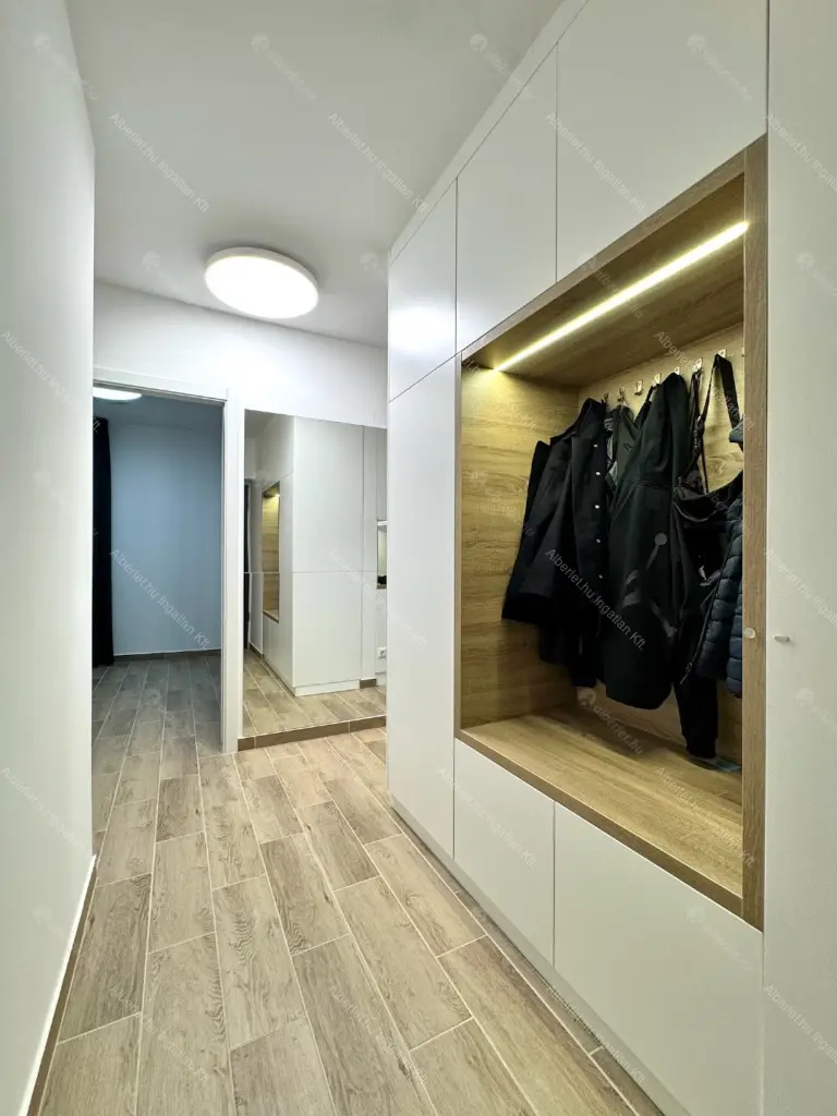 Kiadó albérlet 282000 Ft/hó áron: Budapest, X. kerület  Örs vezér tere. Mérete: 45 nm, 2 szobás | Alberlet.hu - 6659946