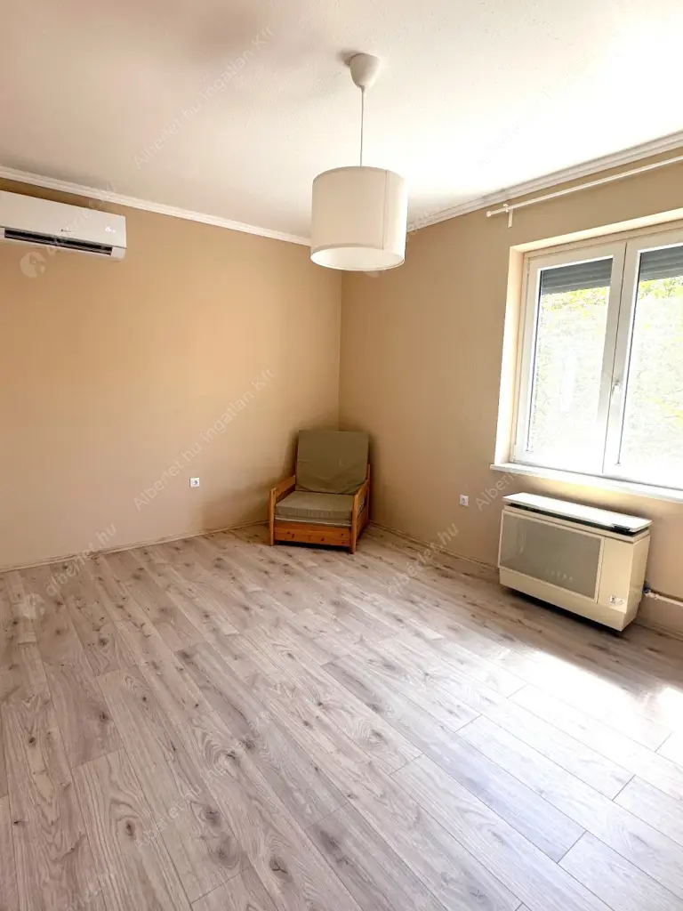 Kiadó albérlet 195000 Ft/hó áron: Budapest, X. kerület  Szárnyas utca. Mérete: 30 nm, 1 szobás | Alberlet.hu - 6620416