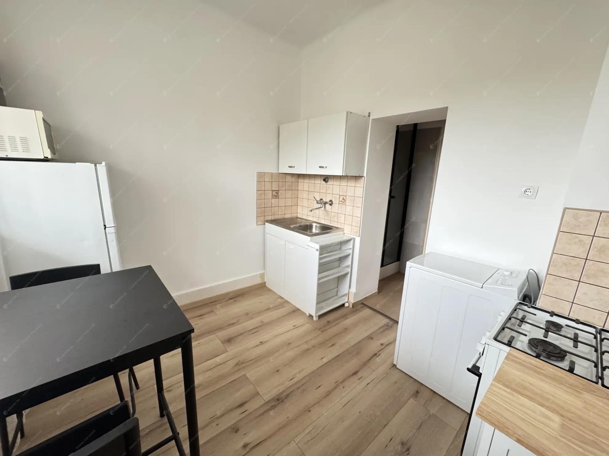 Kiadó albérlet 170000 Ft/hó áron: Budapest, X. kerület  Szárnyas utca. Mérete: 39 nm, 1 szobás | Alberlet.hu - 6551150