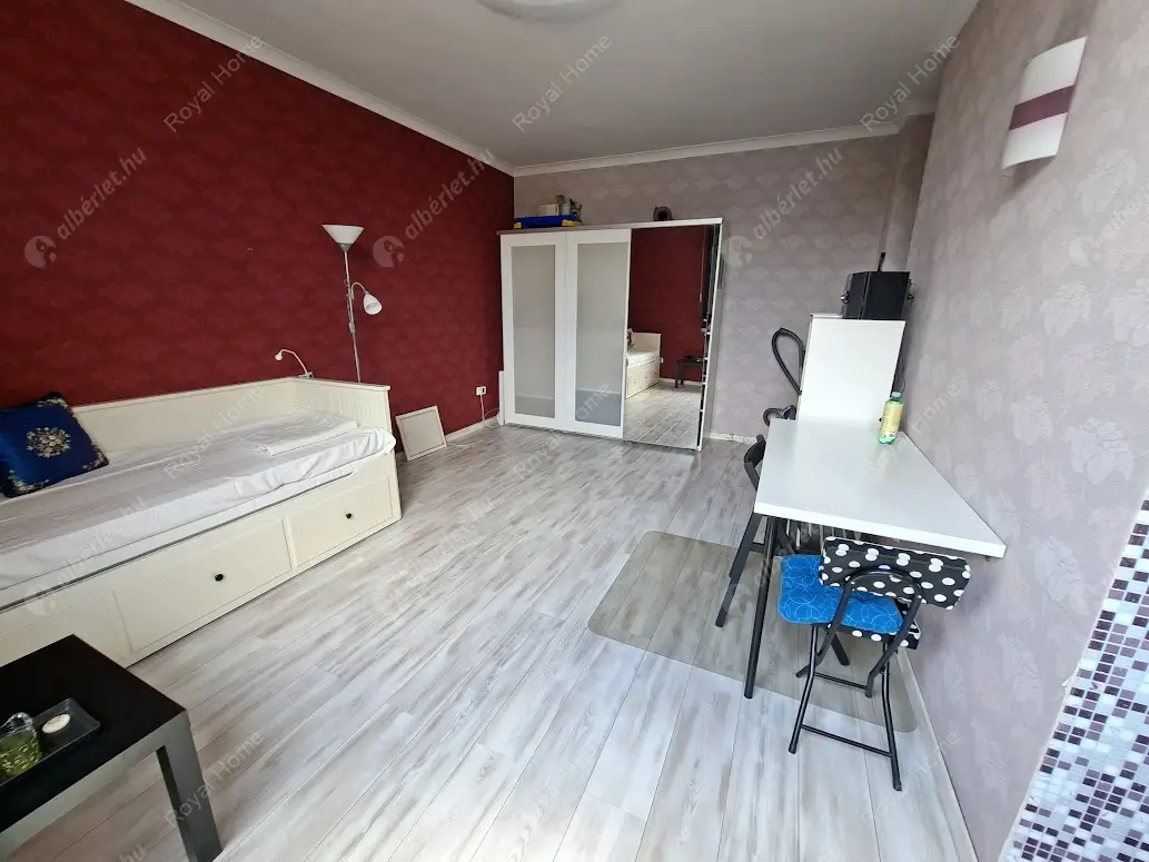Kiadó albérlet 185000 Ft/hó áron: Budapest, X. kerület  Szőlőhegy utca. Mérete: 27 nm, 1 szobás | Alberlet.hu - 6605504