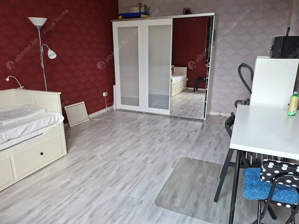 Kiadó albérlet 185000 Ft/hó áron: Budapest, X. kerület  Szőlőhegy utca. Mérete: 27 nm, 1 szobás | Alberlet.hu - 6605505