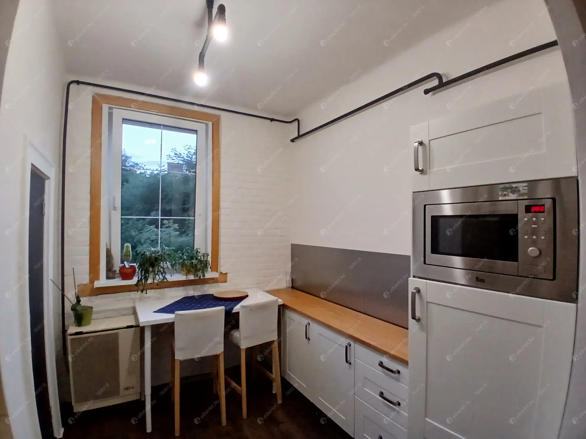 Kiadó albérlet 200000 Ft/hó áron: Budapest, X. kerület  Üllői köz. Mérete: 35 nm, 1 szobás | Alberlet.hu - 6547529