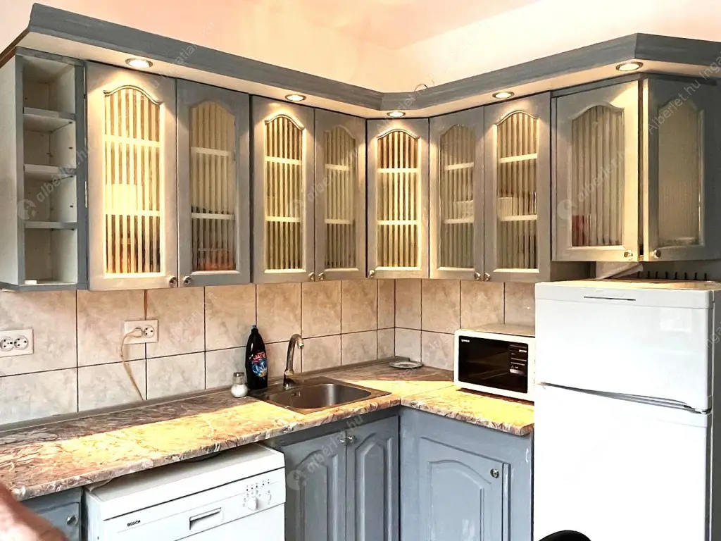 Kiadó albérlet 450000 Ft/hó áron: Budapest, XI. kerület  Albert utca. Mérete: 76 nm, 3 szobás | Alberlet.hu - 6525011