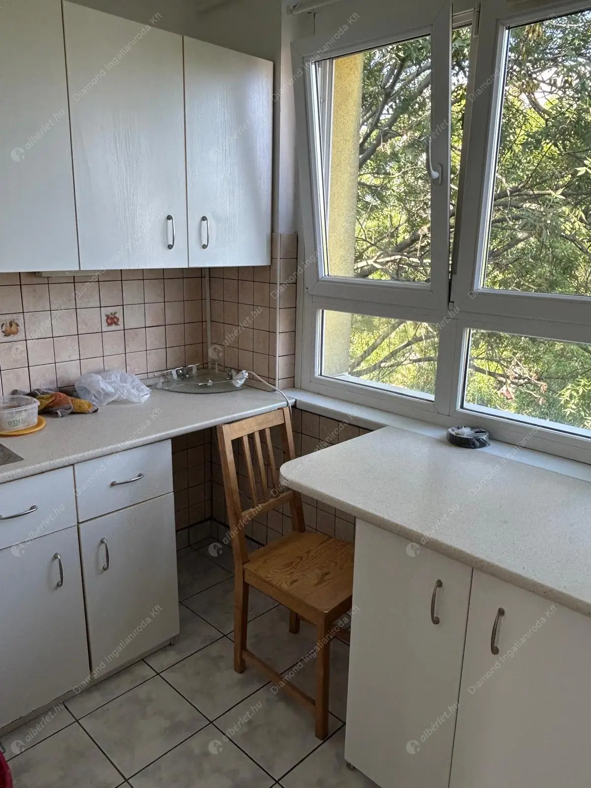 Kiadó albérlet 275000 Ft/hó áron: Budapest, XI. kerület  Allende park. Mérete: 65 nm, 3 szobás | Alberlet.hu - 6552696