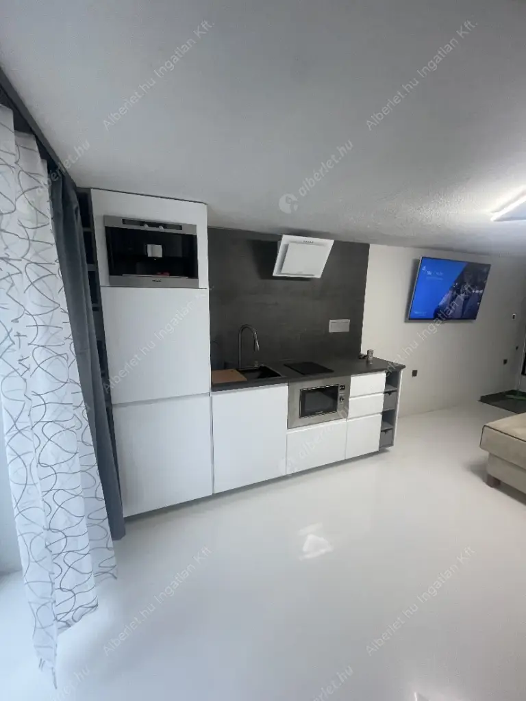 Kiadó albérlet 230000 Ft/hó áron: Budapest, XI. kerület  Alsóhegy utca. Mérete: 26 nm, 1 szobás | Alberlet.hu - 6516263