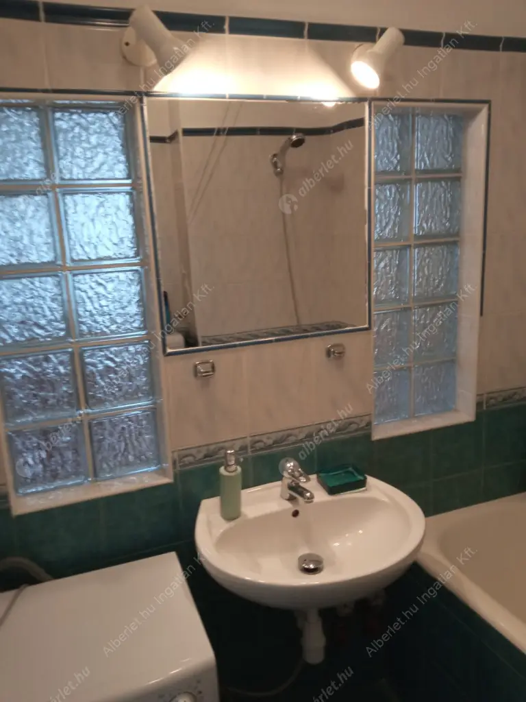 Kiadó albérlet 210000 Ft/hó áron: Budapest, XI. kerület  Baranyai tér. Mérete: 38 nm, 1 szobás | Alberlet.hu - 6610017