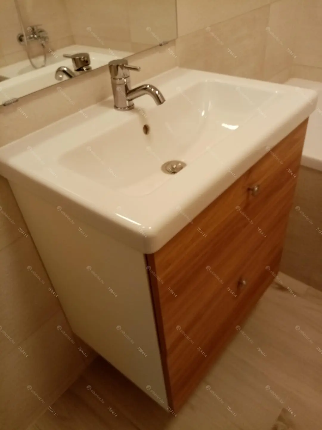 Kiadó albérlet 290000 Ft/hó áron: Budapest, XI. kerület  Baranyai tér. Mérete: 43 nm, 1 szobás | Alberlet.hu - 6422361