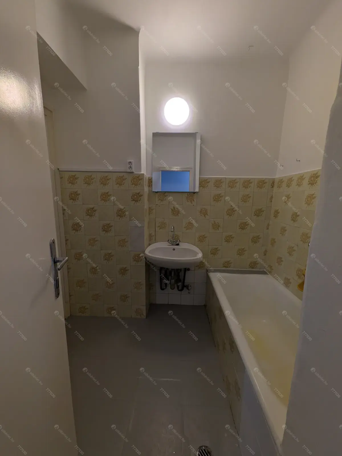 Kiadó albérlet 265000 Ft/hó áron: Budapest, XI. kerület  Baranyai tér. Mérete: 55 nm, 2 szobás | Alberlet.hu - 6697076