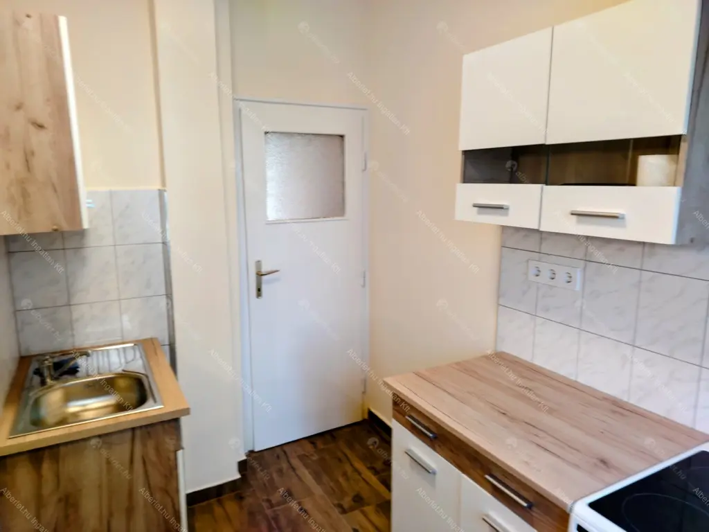 Kiadó albérlet 280000 Ft/hó áron: Budapest, XI. kerület  Baranyai utca. Mérete: 51 nm, 2 szobás | Alberlet.hu - 6674737