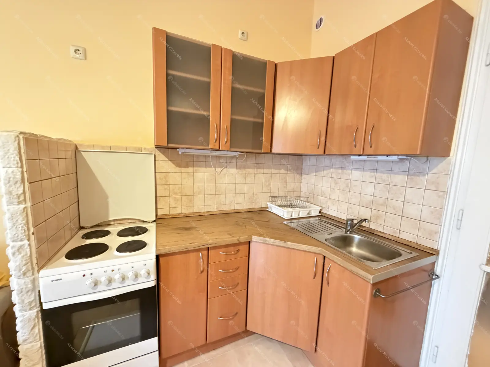 Kiadó albérlet 175000 Ft/hó áron: Budapest, XI. kerület  Bartók Béla út. Mérete: 29 nm, 1 szobás | Alberlet.hu - 6687128