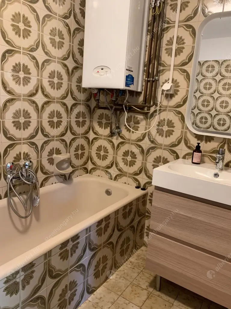 Kiadó albérlet 250000 Ft/hó áron: Budapest, XI. kerület  Bartók Béla út. Mérete: 36 nm, 1 szobás | Alberlet.hu - 6510344