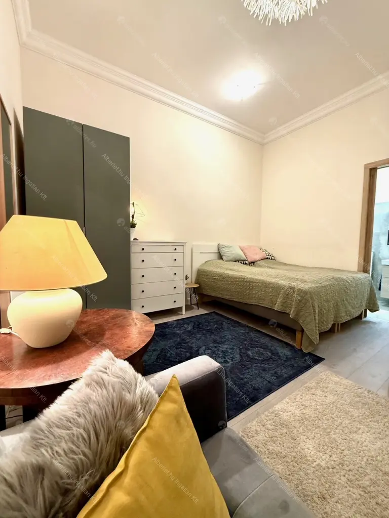 Kiadó albérlet 250000 Ft/hó áron: Budapest, XI. kerület  Bartók Béla út. Mérete: 40 nm, 1 szobás | Alberlet.hu - 6675612