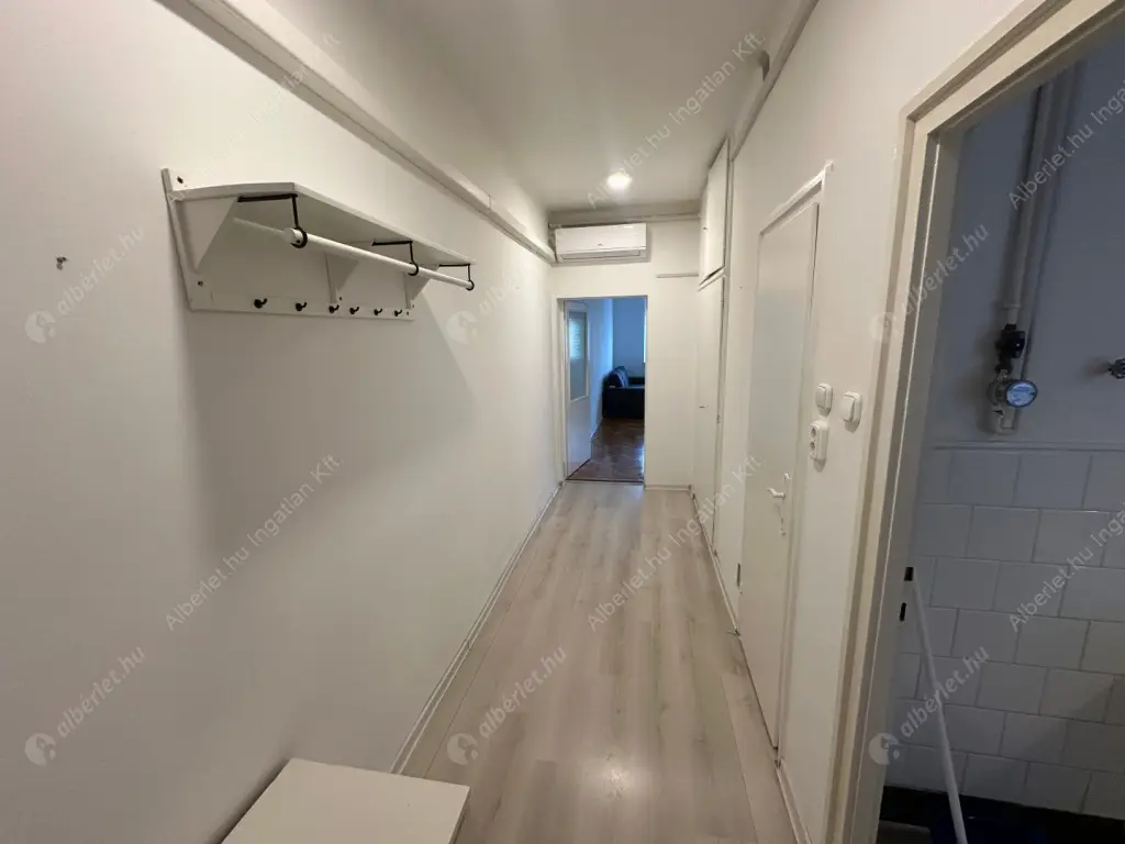 Kiadó albérlet 250000 Ft/hó áron: Budapest, XI. kerület  Bartók Béla út. Mérete: 45 nm, 1 szobás | Alberlet.hu - 6549294