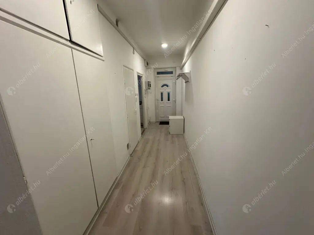 Kiadó albérlet 250000 Ft/hó áron: Budapest, XI. kerület  Bartók Béla út. Mérete: 45 nm, 1 szobás | Alberlet.hu - 6549295