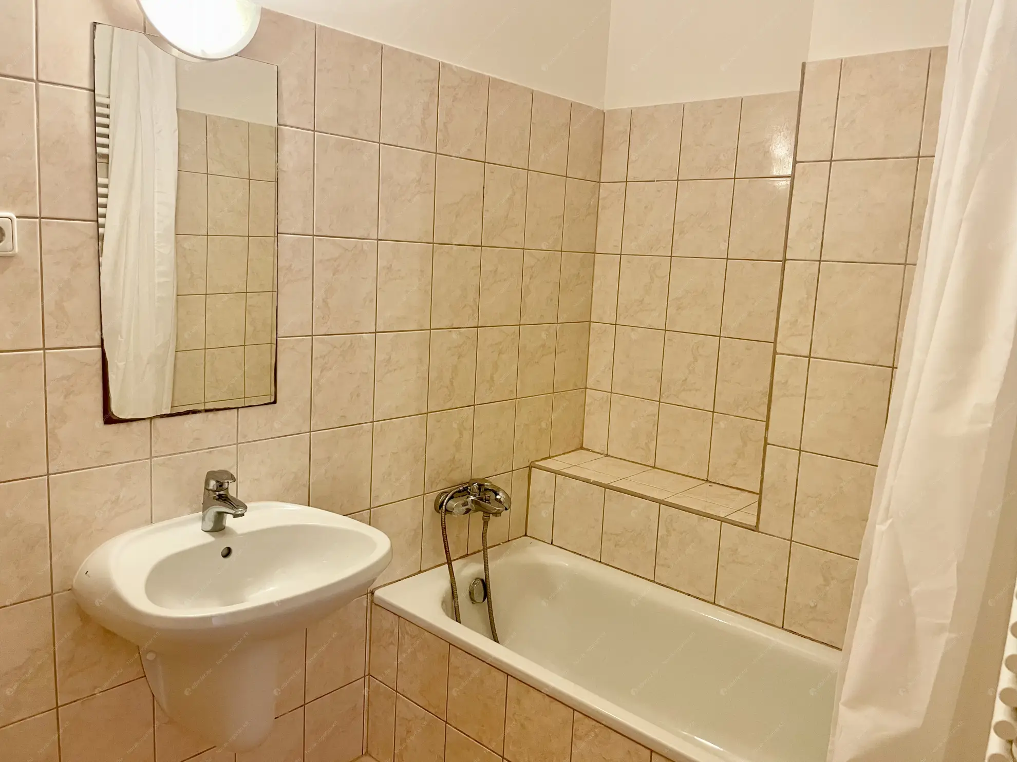 Kiadó albérlet 250000 Ft/hó áron: Budapest, XI. kerület  Bartók Béla út. Mérete: 50 nm, 2 szobás | Alberlet.hu - 6559572